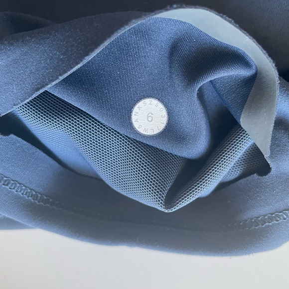 Lululemon In Movement Tights Navy Blue Size 6 - Picture 7 of 7